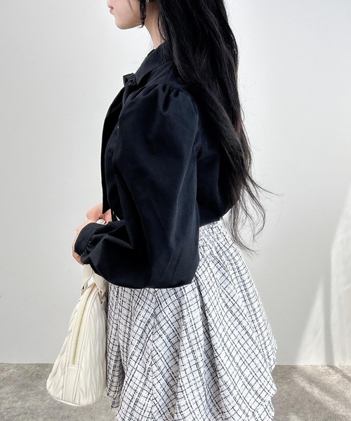 INGNI(イング)の「胸刺繍ボウタイブラウス(シャツ/ブラウス・レディース・ブラック/サックスブルー/オフホワイト/ブラウン系その他2/ネイビー系2・M)」の11枚目の写真