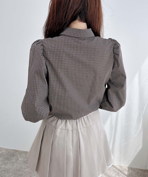 INGNI(イング)の「胸刺繍ボウタイブラウス(シャツ/ブラウス・レディース・ブラック/サックスブルー/オフホワイト/ブラウン系その他2/ネイビー系2・M)」の17枚目の写真