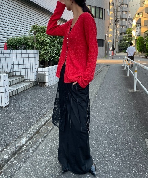 AIC.（エーアイシー）の「ギャザーニットカーディガン（カーディガン/ボレロ・レディース・オフホワイト/ブラック/レッド・FREE）」の9枚目の写真