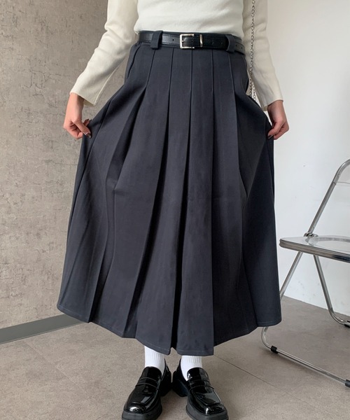 Maison Calme(メゾンカルム)の「【2点セット】Aラインベルト付きウールライクプリーツロングスカート トレンド(スカート・レディース・ブラウン/ライトグレー/グレー/ブラック・L/M)」の13枚目の写真