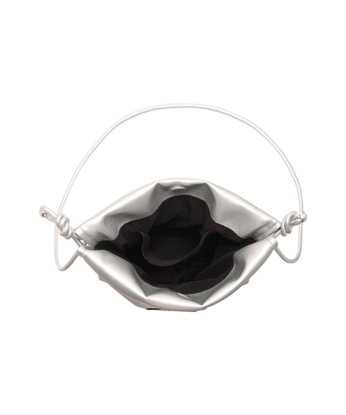 MARY QUANT（マリークワント）の「デイジーパッチドロスト ショルダー（ショルダーバッグ・レディース・ブラック/ピンクベージュ/シルバー/ブルー・FREE）」の22枚目の写真