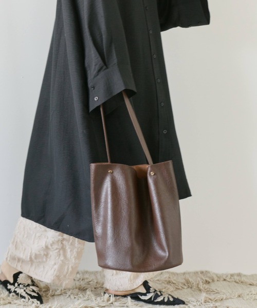 Libra Cue（リブラ キュー）の「ロングシャツワンピース（シャツワンピース・レディース・ホワイト/ブラック・FREE）」の18枚目の写真