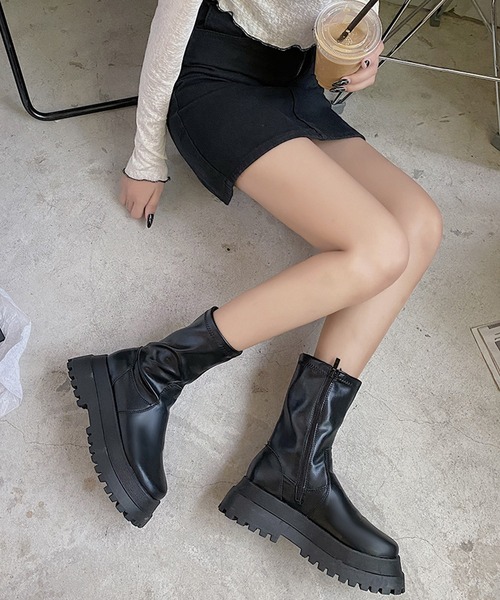 SANSeLF(サンセルフ)の「【SANSeLF】 ショートブーツ 厚底ラグソール ストレートシルエット sas25a020(ブーツ・レディース・ブラック・39/38/37/36)」の4枚目の写真