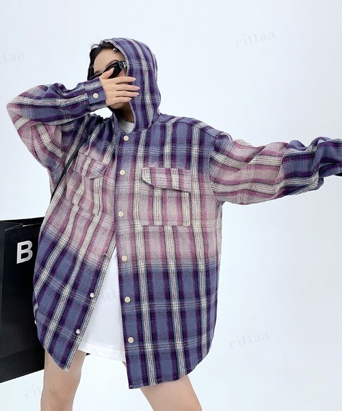 Dalfwin（ダールフィン）の「韓国ファッション ヴィンテージウォッシュフード付きチェック柄シャツ（シャツ/ブラウス・レディース・パープル/グリーン・FREE）」の12枚目の写真