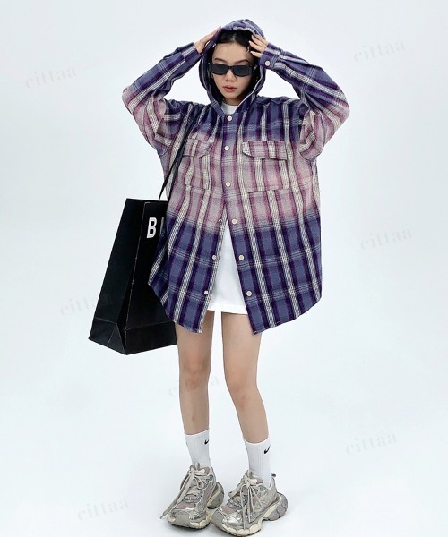 Dalfwin（ダールフィン）の「韓国ファッション ヴィンテージウォッシュフード付きチェック柄シャツ（シャツ/ブラウス・レディース・パープル/グリーン・FREE）」の15枚目の写真