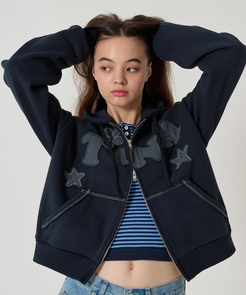 裏起毛 ロゴパッチワーク フーディー TINA：JOJUN ネイビー 新品未使用 裏起毛 ロゴパッチワーク フーディー TINA：JOJUN（パーカー）｜TINA