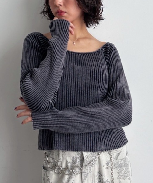 VACANCY(ヴァカンシー)の「ウォッシュ加工スクエアネックリブトップス(Tシャツ/カットソー・レディース・ダークブルー/ブラウン/ブラック・FREE)」の3枚目の写真