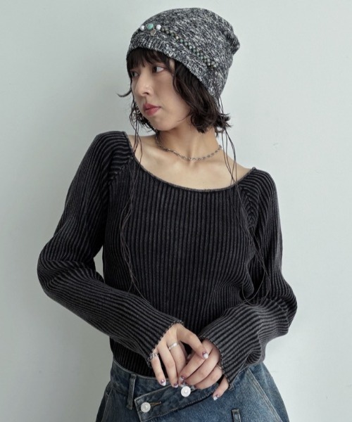 VACANCY(ヴァカンシー)の「ウォッシュ加工スクエアネックリブトップス(Tシャツ/カットソー・レディース・ダークブルー/ブラウン/ブラック・FREE)」の4枚目の写真