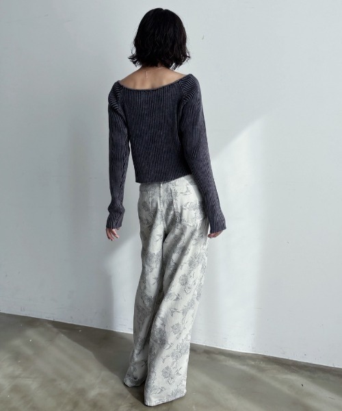 VACANCY(ヴァカンシー)の「ウォッシュ加工スクエアネックリブトップス(Tシャツ/カットソー・レディース・ダークブルー/ブラウン/ブラック・FREE)」の18枚目の写真
