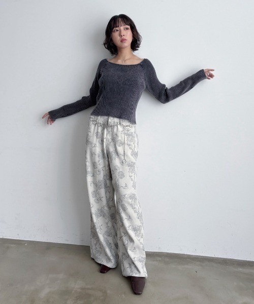 VACANCY(ヴァカンシー)の「ウォッシュ加工スクエアネックリブトップス(Tシャツ/カットソー・レディース・ダークブルー/ブラウン/ブラック・FREE)」の14枚目の写真