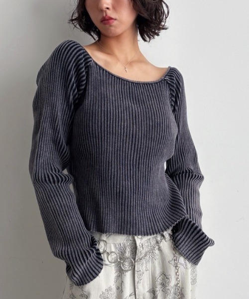 VACANCY(ヴァカンシー)の「ウォッシュ加工スクエアネックリブトップス(Tシャツ/カットソー・レディース・ダークブルー/ブラウン/ブラック・FREE)」の10枚目の写真