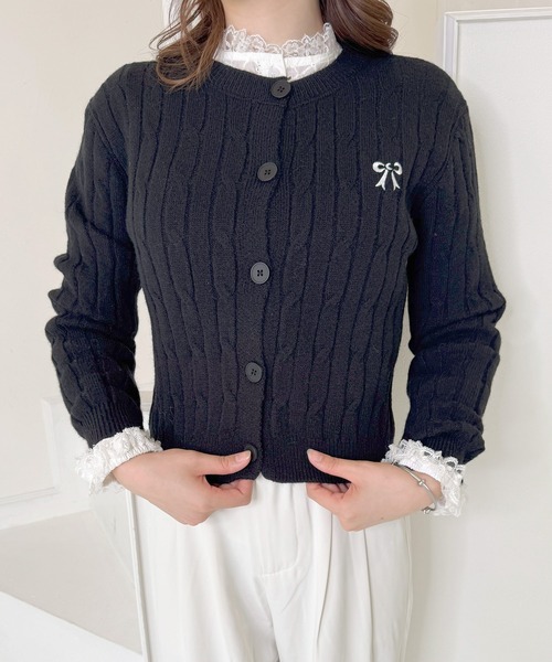 frunco(フランコ)の「リボン刺繍ニットカーディガン(カーディガン/ボレロ・レディース・ブラック/レッド/ピンク/ホワイト/グレー・FREE)」の15枚目の写真