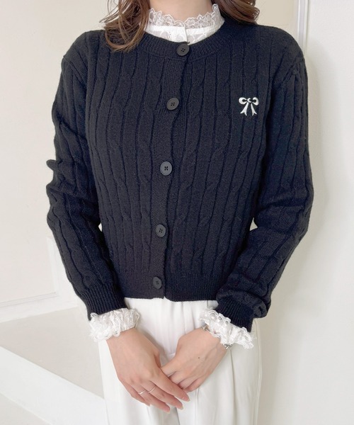 frunco(フランコ)の「リボン刺繍ニットカーディガン(カーディガン/ボレロ・レディース・ブラック/レッド/ピンク/ホワイト/グレー・FREE)」の18枚目の写真