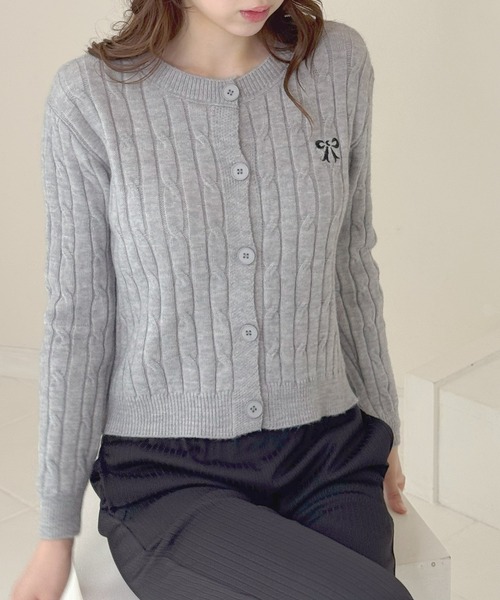 frunco(フランコ)の「リボン刺繍ニットカーディガン(カーディガン/ボレロ・レディース・ブラック/レッド/ピンク/ホワイト/グレー・FREE)」の11枚目の写真