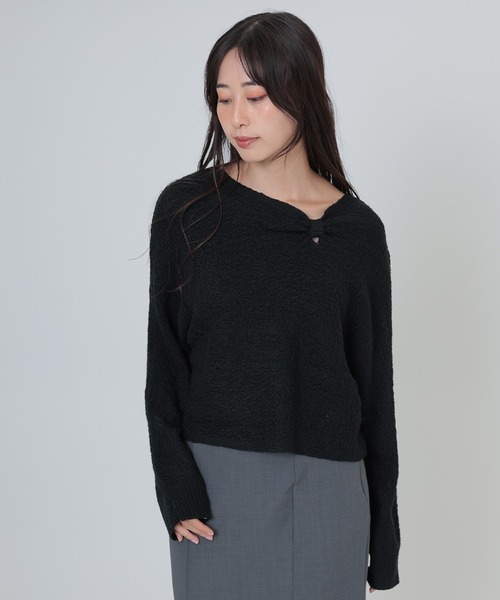 SUWDEE(スーディー)の「ribbon motif knit pullover(ニット/セーター・レディース・キャメル/ブラック/アイボリー・FREE)」の7枚目の写真