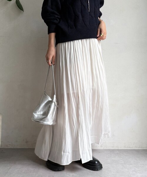 DouDou(ドゥドゥ)の「ウエストリブギャザースカート(スカート・レディース・オフホワイト/グレイッシュベージュ/ブラック・FREE)」の2枚目の写真