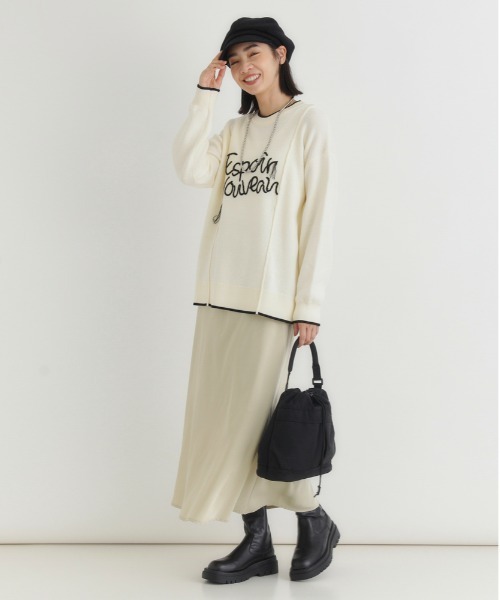 Right-on(ライトオン)の「HONEYSUCKLE ROSE(ハニーサックルローズ)【レディース】スウェットライク刺繍セーター(洗濯機で洗える)(ニット/セーター・レディース・オフホワイト/ブラック/グリーン・M/L/S)」の13枚目の写真