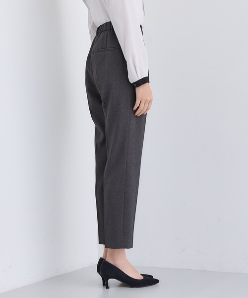 INDIVI（インディヴィ）の「【洗える／通勤／スーツ】メランジストレッチ テーパードパンツ（スーツパンツ・レディース・チャコールグレー/ブラウン系その他/ネイビー・42/40/38/36/34/19/15 /13/12/05/03）」の18枚目の写真