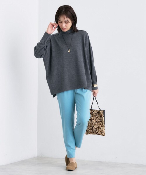 INDIVI（インディヴィ）の「【洗える／毛玉になりにくい】エクストラファインウール ハイネックニット（ニット/セーター・レディース・ブラック/ライトブルー/チャコール/ボルドー・05/13/15 /34/38）」の6枚目の写真