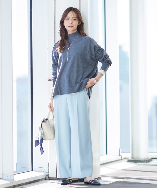 INDIVI（インディヴィ）の「【洗える／毛玉になりにくい】エクストラファインウール ハイネックニット（ニット/セーター・レディース・ブラック/ライトブルー/チャコール/ボルドー・05/13/15 /34/38）」の16枚目の写真