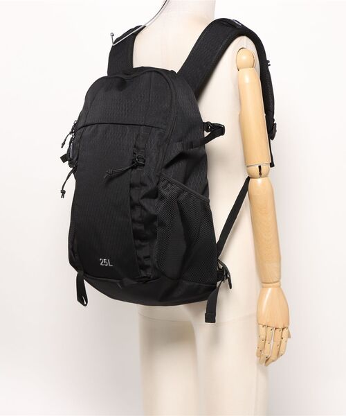 Gramicci(グラミチ)の「【RES】【GRAMICCI】DAY PACK 25L(バックパック/リュック・メンズ・ブラック・FREE)」の4枚目の写真