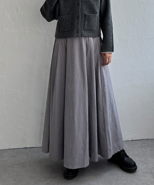 LBC（エルビーシー）の「ピーチツイルベルトタックスカート（スカート・レディース・ブラック/カーキ/アイボリー/グレイッシュベージュ・M）」の5枚目の写真