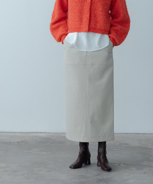 GALLEST（ギャレスト）の「【セットアップ対応】シンセティックレザースカート（スカート・レディース・ベージュ/ブラック・36/38/40）」の7枚目の写真