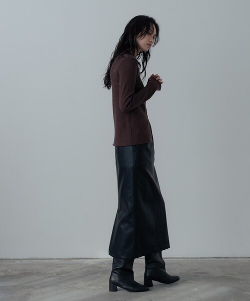 GALLEST（ギャレスト）の「【セットアップ対応】シンセティックレザースカート（スカート・レディース・ベージュ/ブラック・36/38/40）」の12枚目の写真