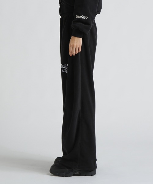MOUSSY（マウジー）の「《AVIREX×MOUSSY》FLEECE PANTS（その他パンツ・レディース・ブラック/グレー/レッド・F）」の9枚目の写真
