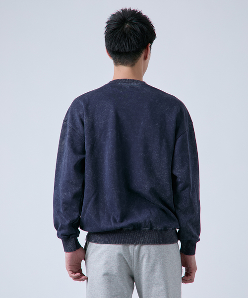 B.C STOCK(ベーセーストック)の「RINKUU ピグメント加工 クルーネックスウェット(スウェット・メンズ・ブラック/ベージュ/ネイビー・MEDIUM/LARGE)」の15枚目の写真
