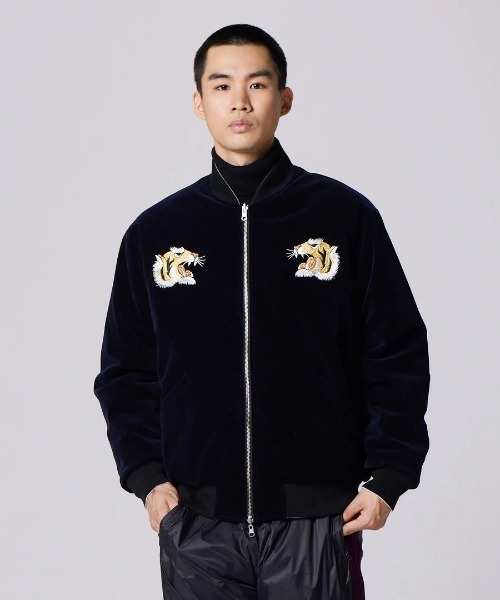 TAION（タイオン）の「TAION/タイオン リバーシブル 800FP 2WAY ダウンスカジャン（スカジャン・メンズ・ブラック系2/ネイビー系/ブラック系1/ブラック系3/ネイビー系1/ブラック系・M/L/XL）」の6枚目の写真