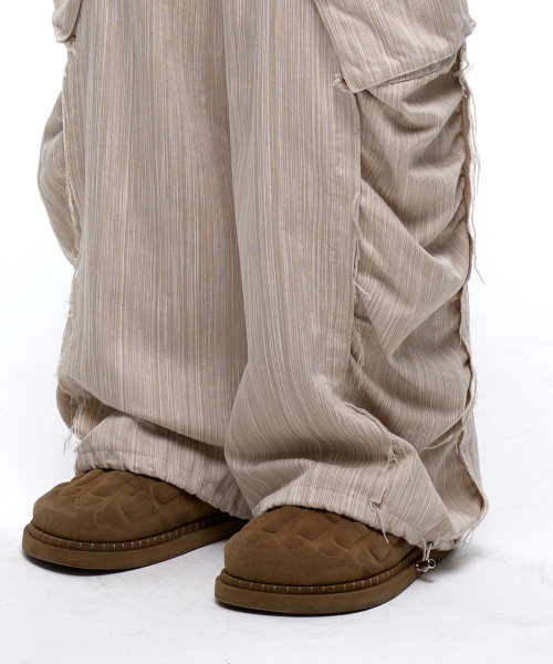 RSSC(アールエスエスシー)の「WRINKLE MIXED STRIPE CARGO PANTS - BEIGE(スウェットパンツ・レディース・その他・1/2)」の7枚目の写真