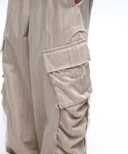 RSSC(アールエスエスシー)の「WRINKLE MIXED STRIPE CARGO PANTS - BEIGE(スウェットパンツ・レディース・その他・1/2)」の8枚目の写真