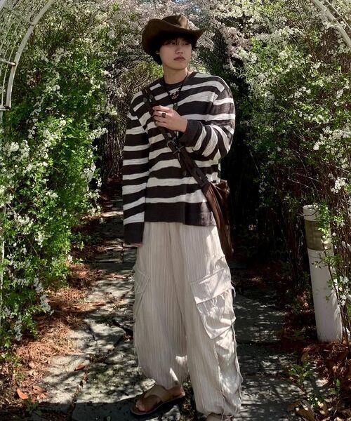 RSSC(アールエスエスシー)の「WRINKLE MIXED STRIPE CARGO PANTS - BEIGE(スウェットパンツ・レディース・その他・1/2)」の12枚目の写真