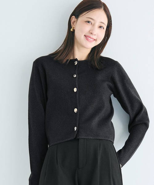coca(coca)(コカ)の「金ボタンニットカーディガン(カーディガン/ボレロ・レディース・アイボリー/チャコール・L/M/S)」の2枚目の写真