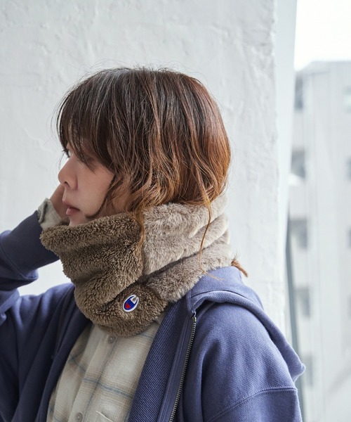 Champion(チャンピオン)の「Champion 2フェイスネックウォーマー(マフラー・メンズ・アイボリー/グレイッシュベージュ/チャコール/ダークブラウン・FREE)」の7枚目の写真