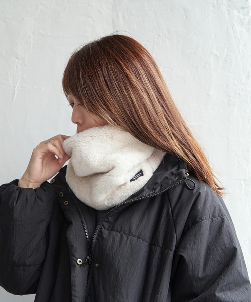 Champion(チャンピオン)の「Champion 2フェイスネックウォーマー(マフラー・メンズ・アイボリー/グレイッシュベージュ/チャコール/ダークブラウン・FREE)」の19枚目の写真