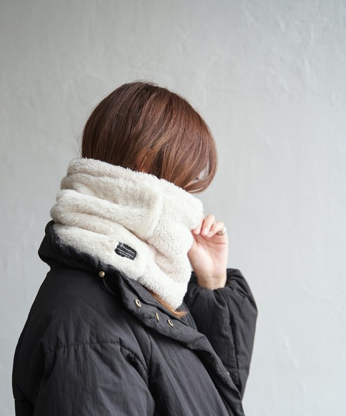 Champion(チャンピオン)の「Champion 2フェイスネックウォーマー(マフラー・メンズ・アイボリー/グレイッシュベージュ/チャコール/ダークブラウン・FREE)」の18枚目の写真