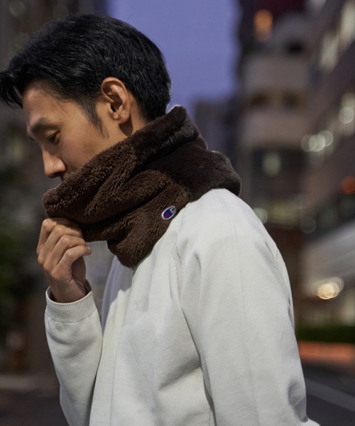 Champion(チャンピオン)の「Champion 2フェイスネックウォーマー(マフラー・メンズ・アイボリー/グレイッシュベージュ/チャコール/ダークブラウン・FREE)」の9枚目の写真