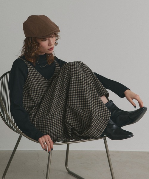 ad thie(アドティエ)の「リボン付き チェック キャミワンピース(ワンピース・レディース・ブラック/ネイビー/ベージュ・FREE)」の2枚目の写真