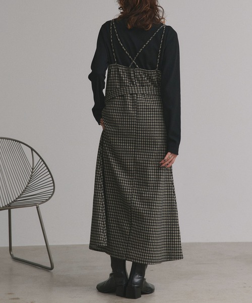 ad thie(アドティエ)の「リボン付き チェック キャミワンピース(ワンピース・レディース・ブラック/ネイビー/ベージュ・FREE)」の12枚目の写真