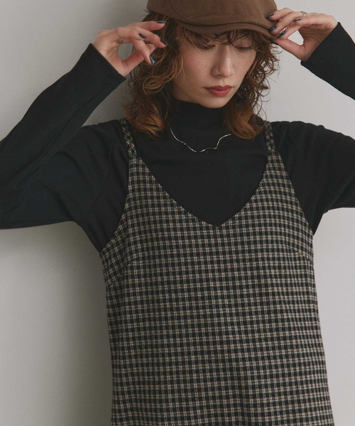 ad thie(アドティエ)の「リボン付き チェック キャミワンピース(ワンピース・レディース・ブラック/ネイビー/ベージュ・FREE)」の15枚目の写真