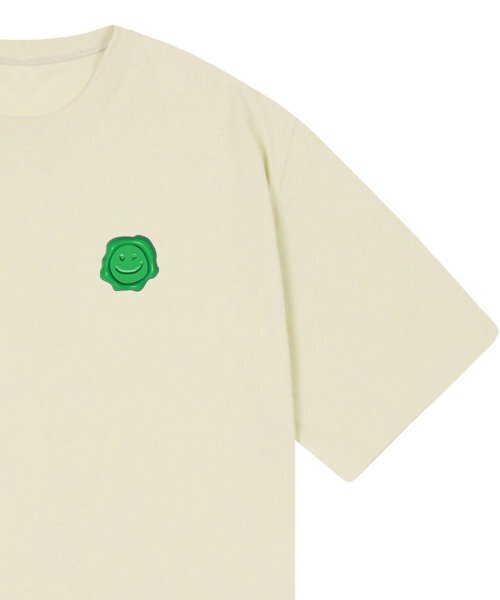 GRAVER（グレーバー）の「[ユニセックス]グリーンシーリング スモールドローイングスマイル 半袖Tシャツ_サンドベージュ（Tシャツ/カットソー・レディース・ベージュ・X-LARGE/SMALL/MEDIUM/LARGE）」の4枚目の写真