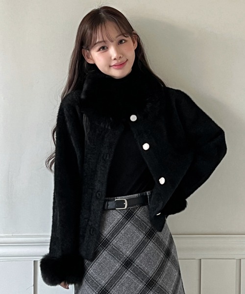 セール】【着用動画あり！】ファートリミングショートニットコート