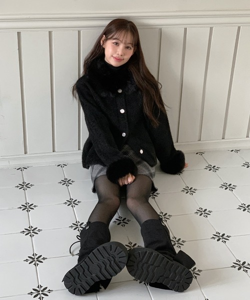 by muni:r（バイ ムニール）の「【着用動画あり！】ファートリミングショートニットコート（その他アウター・レディース・ブラック/ホワイト・FREE）」の21枚目の写真