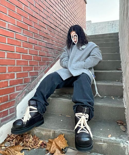 DUSTYWHITE（ダスティーホワイト）の「BLACK DESTROYED BOOTCUT DENIM PANTS（デニムパンツ・メンズ・その他・SMALL/MEDIUM/LARGE）」の7枚目の写真