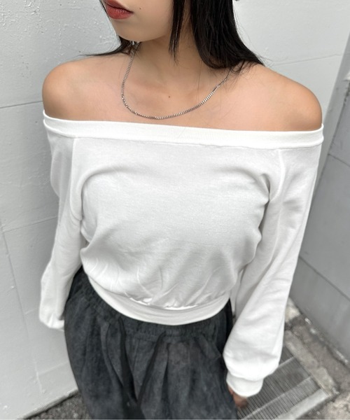 LVEU.（ラブユ.）の「【LVEU.】オフショルスウェットトップス / トップス スウェット オフショル オフショルダー クロップド ショート 長袖 ブラック ホワイト グレー ZOZOTOWN限定（スウェット・レディース・ホワイト/グレー/ブラック・FREE）」の10枚目の写真