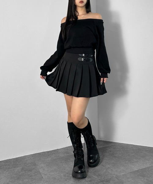 LVEU.（ラブユ.）の「【LVEU.】オフショルスウェットトップス / トップス スウェット オフショル オフショルダー クロップド ショート 長袖 ブラック ホワイト グレー ZOZOTOWN限定（スウェット・レディース・ホワイト/グレー/ブラック・FREE）」の18枚目の写真