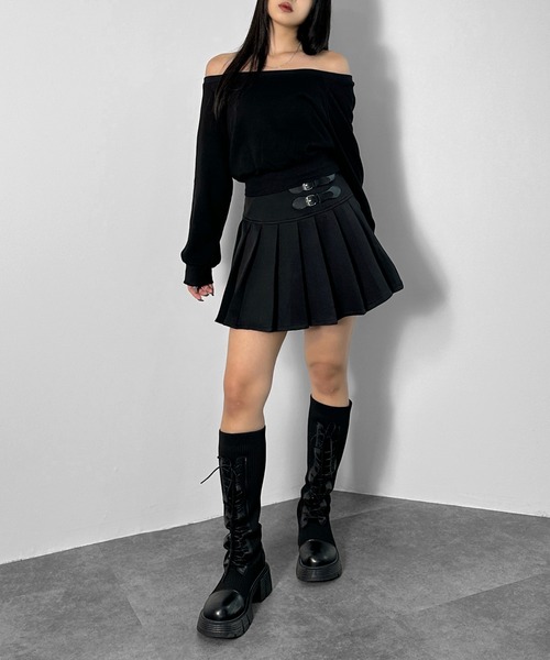 LVEU.（ラブユ.）の「【LVEU.】オフショルスウェットトップス / トップス スウェット オフショル オフショルダー クロップド ショート 長袖 ブラック ホワイト グレー ZOZOTOWN限定（スウェット・レディース・ホワイト/グレー/ブラック・FREE）」の19枚目の写真