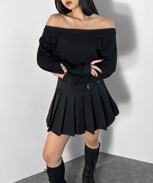 LVEU.（ラブユ.）の「【LVEU.】オフショルスウェットトップス / トップス スウェット オフショル オフショルダー クロップド ショート 長袖 ブラック ホワイト グレー ZOZOTOWN限定（スウェット・レディース・ホワイト/グレー/ブラック・FREE）」の21枚目の写真